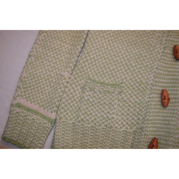 Women's Size Medium 100% Wool Handknit Cardigan Toggle Fair Isle Green Shawl - Picture 5 of 14